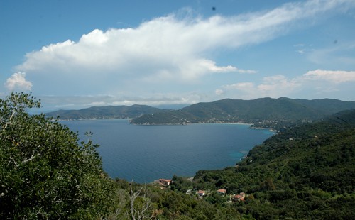 Rudere con possibile vista mare