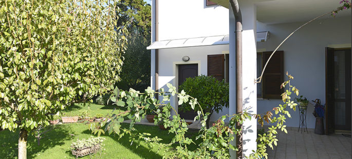La casa con un vero giardino La casa con un vero giardino