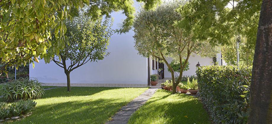 La casa con un vero giardino La casa con un vero giardino
