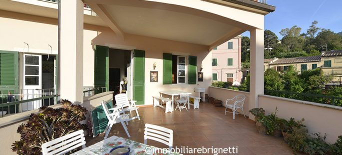 Uno delle poche case del centro di Marciana Marina con la terrazza Uno delle poche case del centro di Marciana Marina con la terrazza