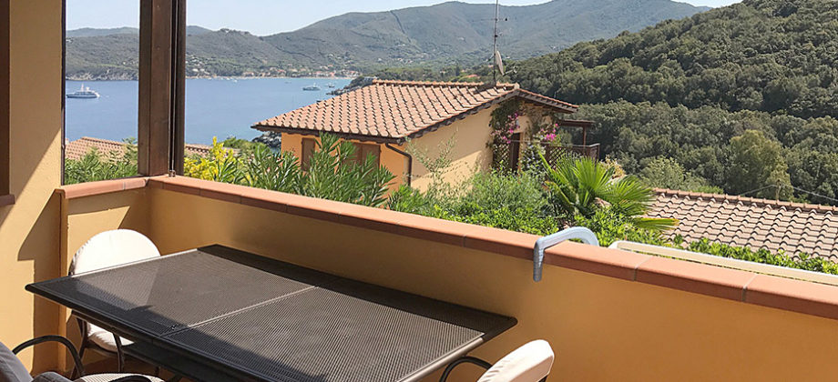 Bilocale vista mare, loggiato e posto auto Bilocale vista mare, loggiato e posto auto